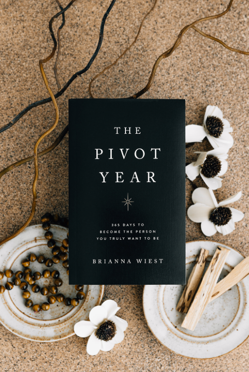 The Pivot Year -  - Soft Cover, Regular Edition, by Brianna Wiest, Published by Thought Catalog, 386 Pages